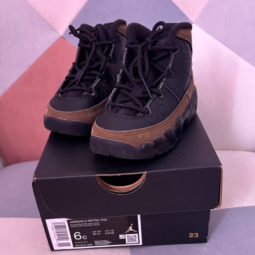 Jordan Retro 9 Black and Brown Sneakers